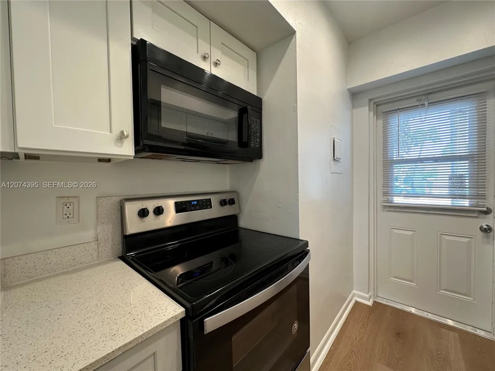 2822 Van Buren St #101 Hollywood, FL 33020