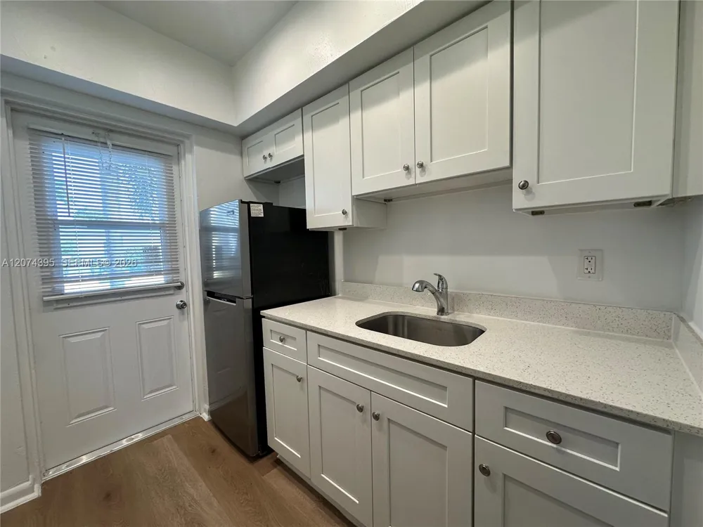 2822 Van Buren St #101 Hollywood, FL 33020