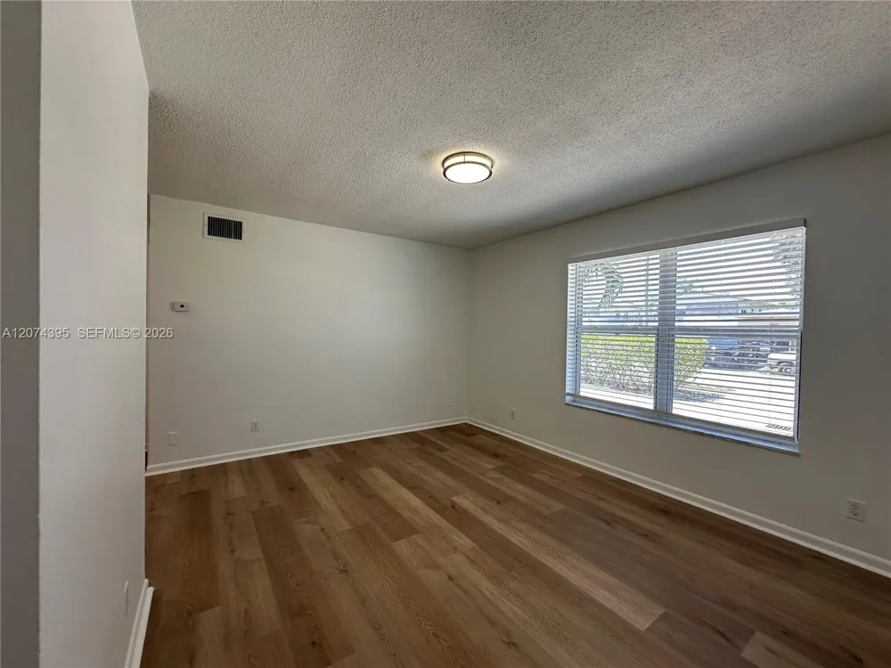 2822 Van Buren St #101 Hollywood, FL 33020