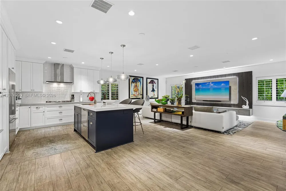 231 Fluvia Ave #- Coral Gables, FL 33134