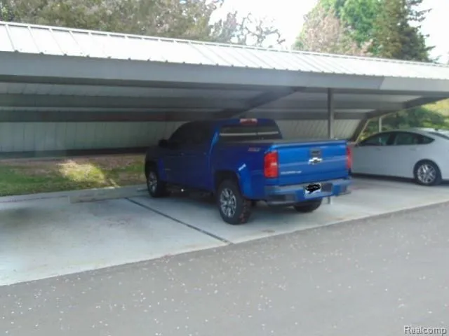 359 CONCORD PL APT 4 Bloomfield Charter Township, MI 48304