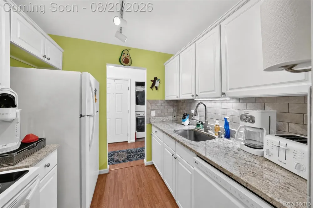 629 E Fox Hills Drive #44 Bloomfield Hills City, MI 48304