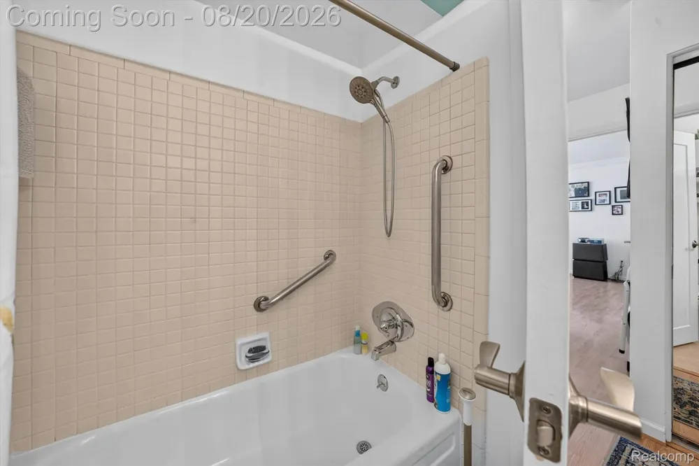 629 E Fox Hills Drive #44 Bloomfield Hills City, MI 48304