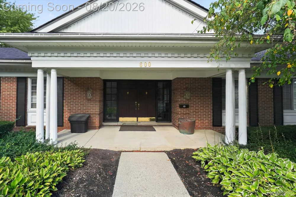 629 E Fox Hills Drive #44 Bloomfield Hills City, MI 48304