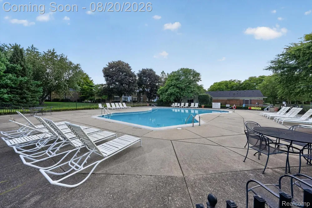 629 E Fox Hills Drive #44 Bloomfield Hills City, MI 48304