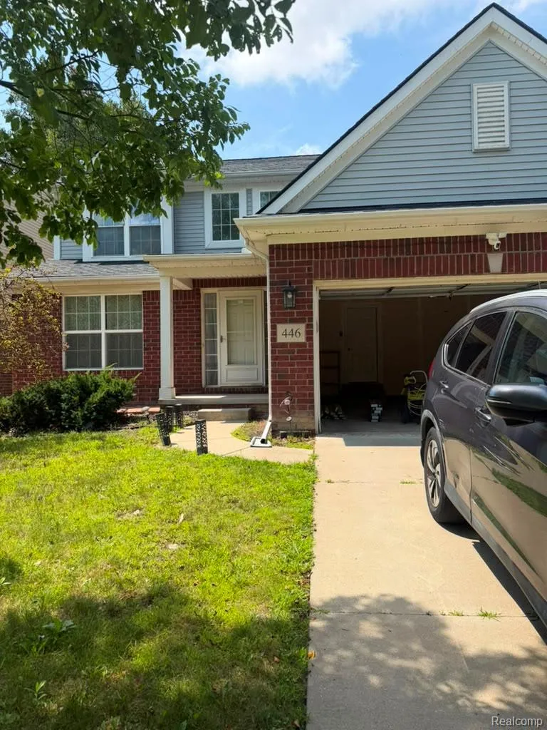 446 Cherry Stone Drive Canton Charter Township, MI 48188