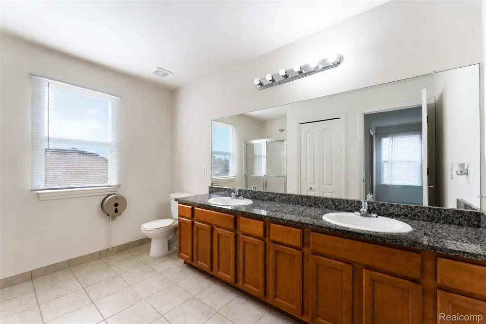 446 Cherry Stone Drive Canton Charter Township, MI 48188