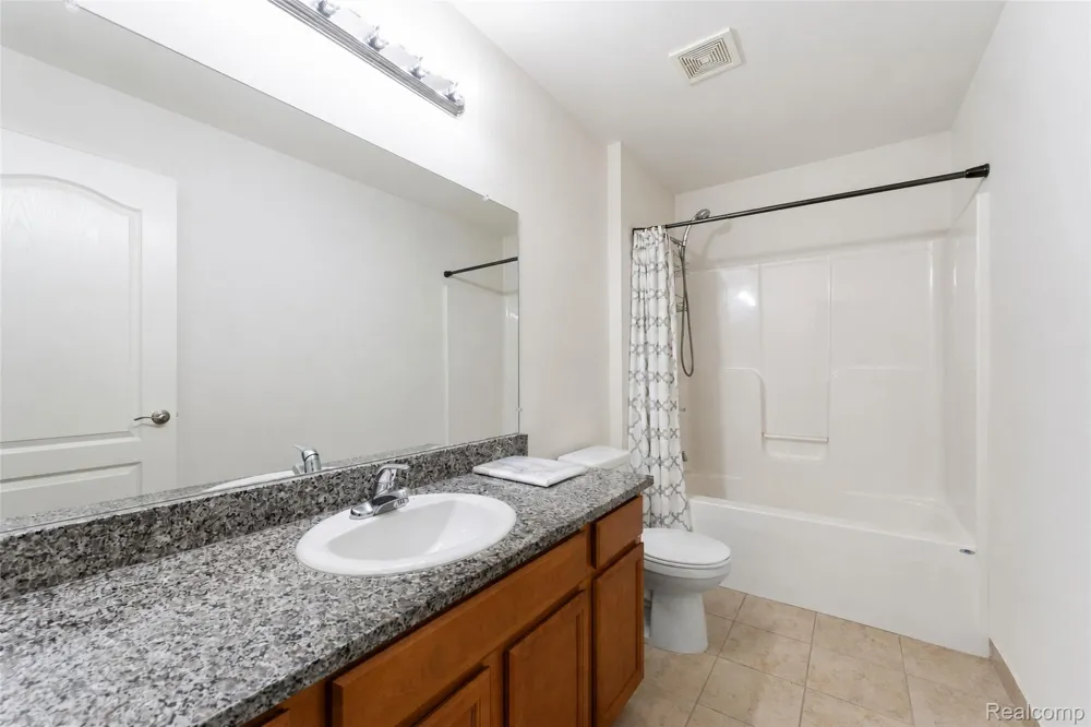 446 Cherry Stone Drive Canton Charter Township, MI 48188