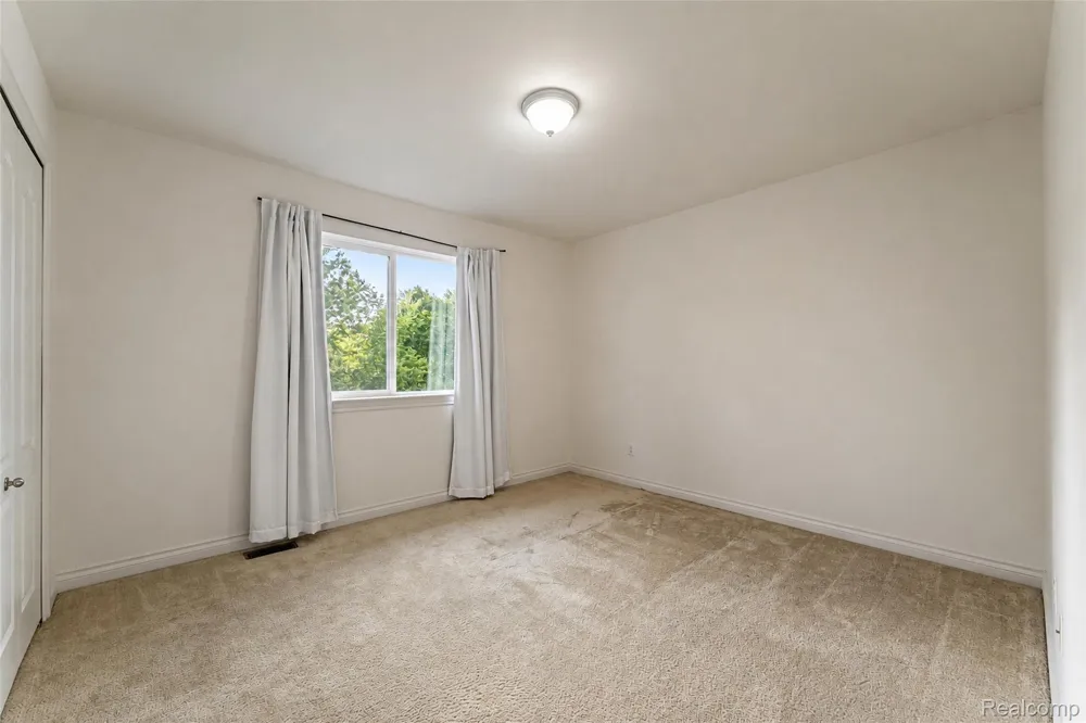 446 Cherry Stone Drive Canton Charter Township, MI 48188