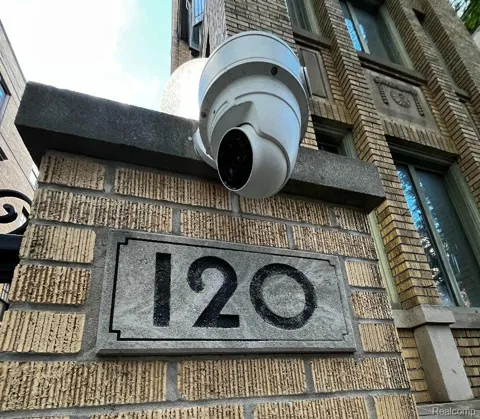 120 Seward Street