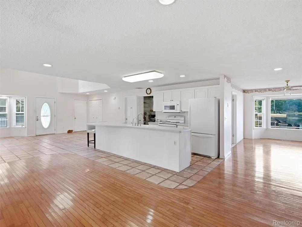 8954 Patrick Drive Springfield Charter Township, MI 48350