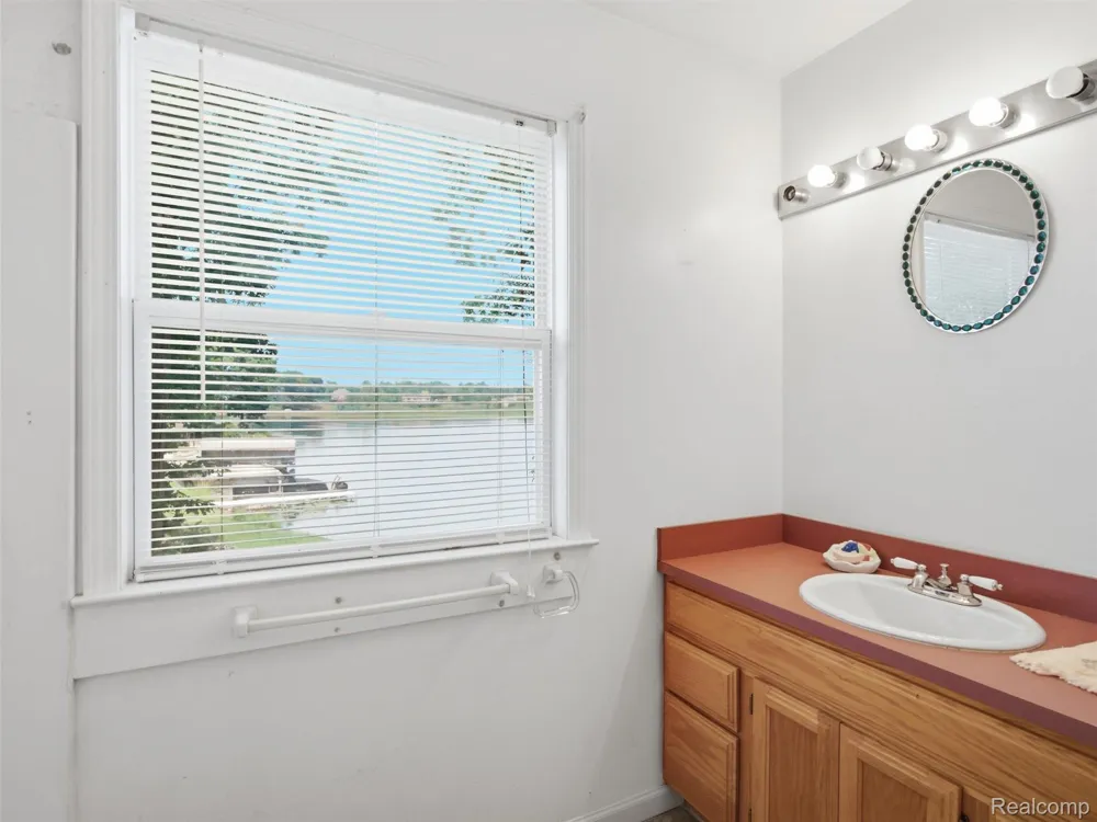 8954 Patrick Drive Springfield Charter Township, MI 48350