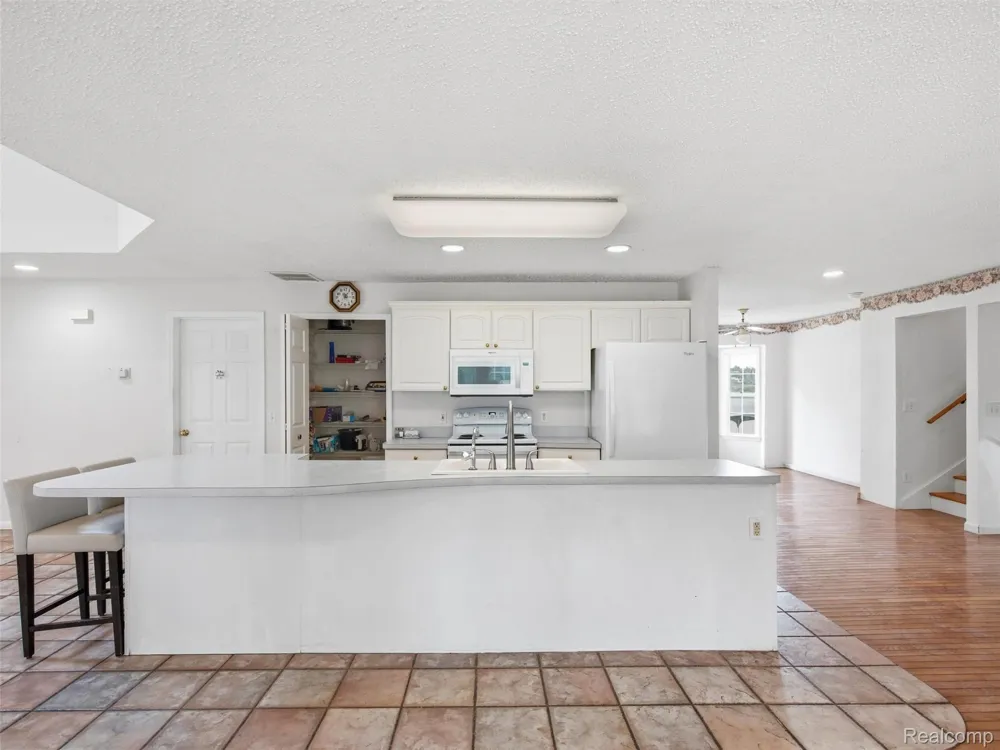 8954 Patrick Drive Springfield Charter Township, MI 48350