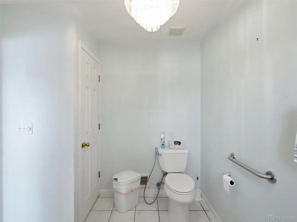 8954 Patrick Drive Springfield Charter Township, MI 48350