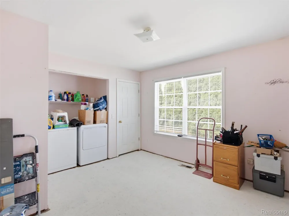 8954 Patrick Drive Springfield Charter Township, MI 48350