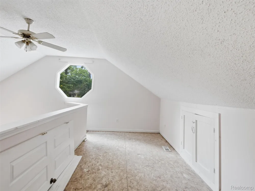 8954 Patrick Drive Springfield Charter Township, MI 48350