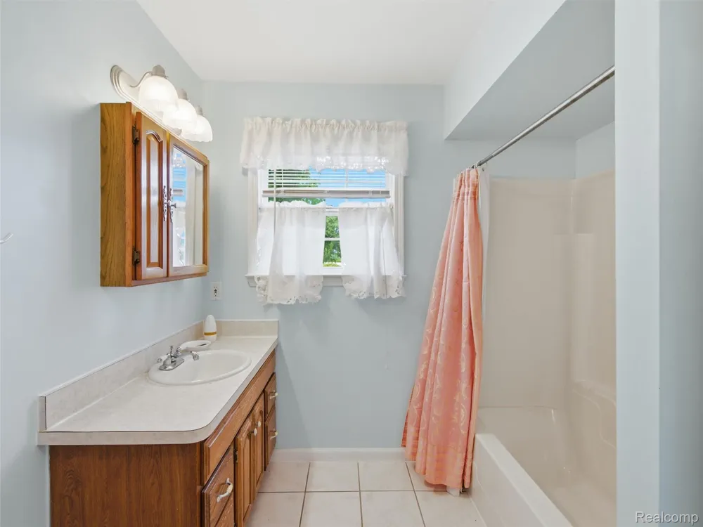 8954 Patrick Drive Springfield Charter Township, MI 48350