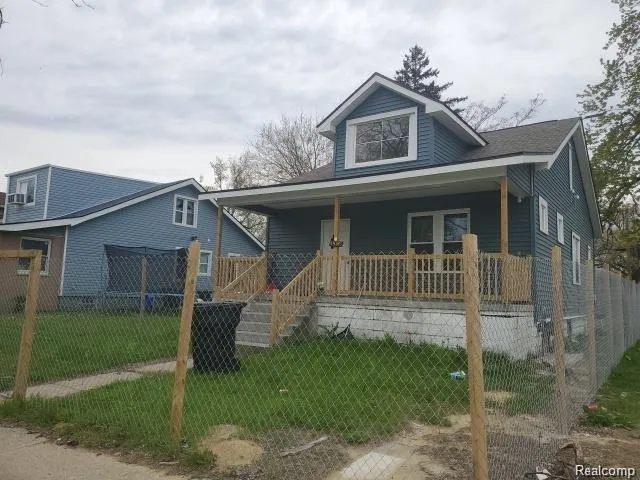 15389 Dexter Street Detroit City, MI 48238