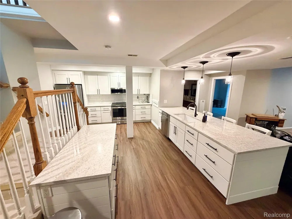9360 Oakmont Drive Independence Charter Township, MI 48348