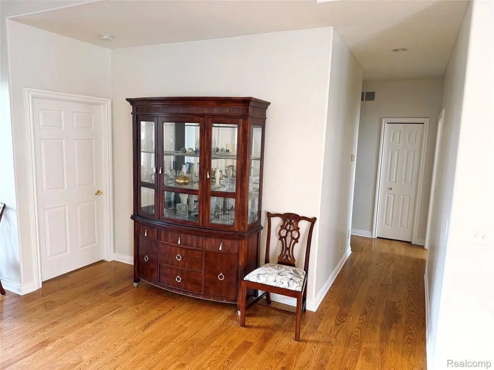 9360 Oakmont Drive Independence Charter Township, MI 48348