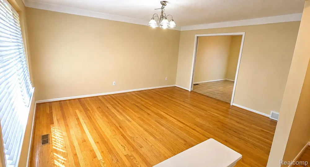 25055 Pierce Street Southfield City, MI 48075