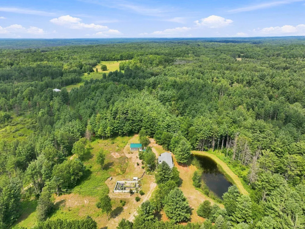 21222 21 Mile Road Burdell Township, MI 49688