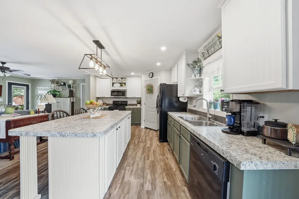 21222 21 Mile Road Burdell Township, MI 49688