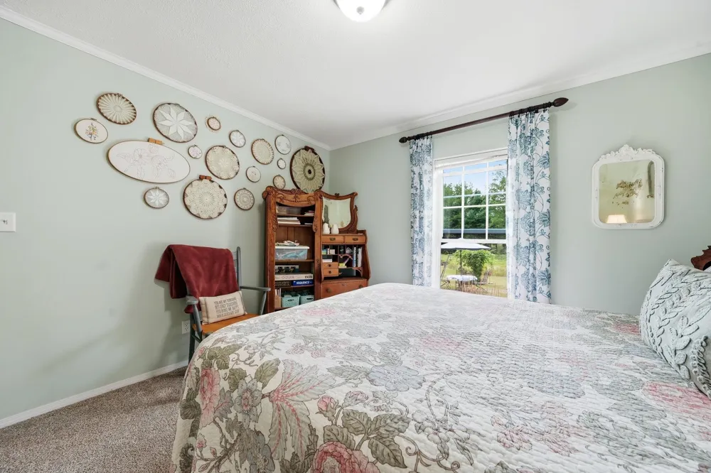 21222 21 Mile Road Burdell Township, MI 49688