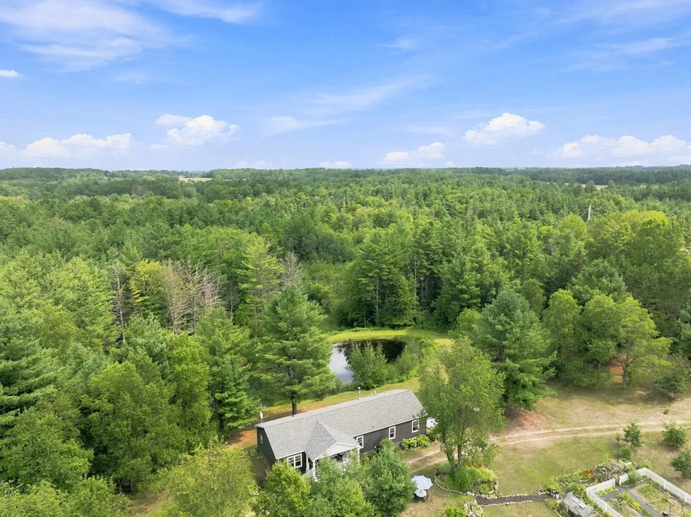 21222 21 Mile Road Burdell Township, MI 49688