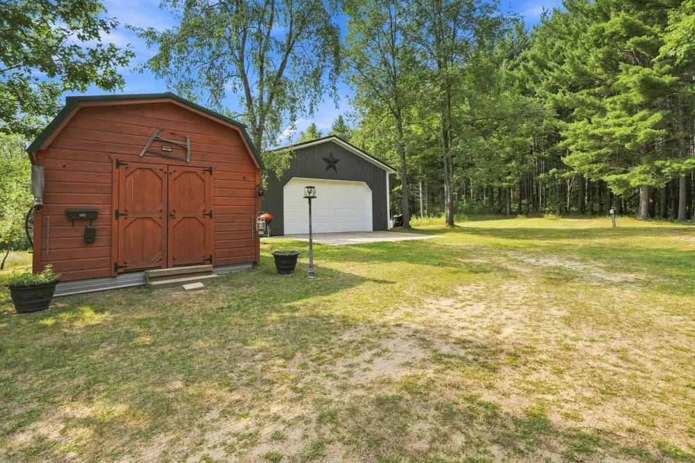 21222 21 Mile Road Burdell Township, MI 49688