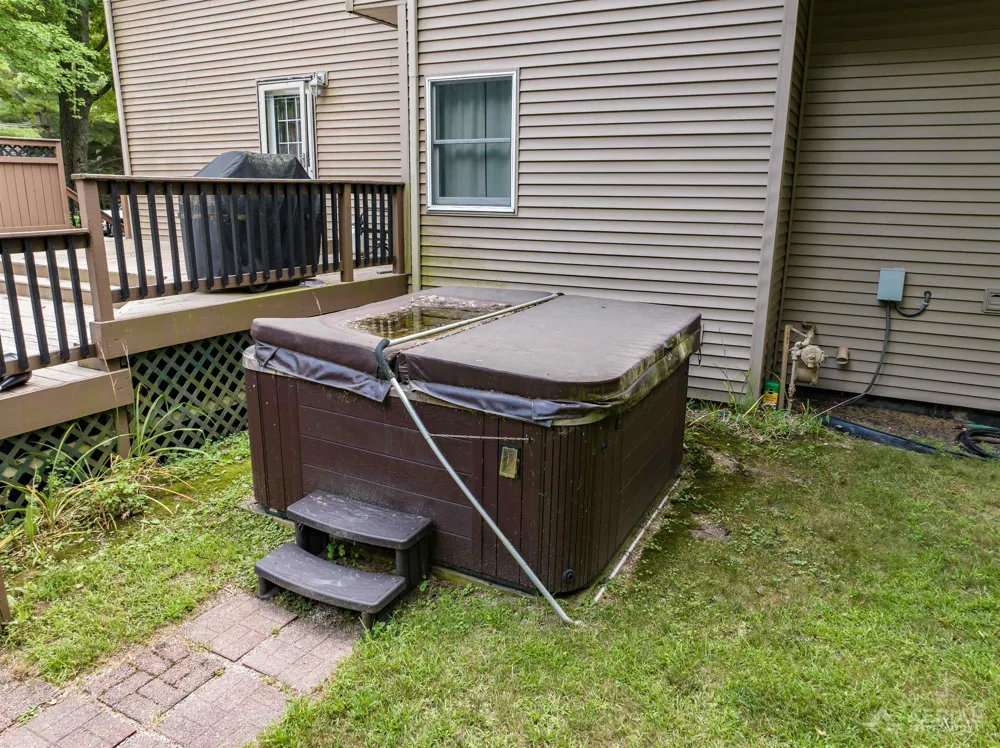 1741 Ogemaw Trail Churchill Township, MI 48661