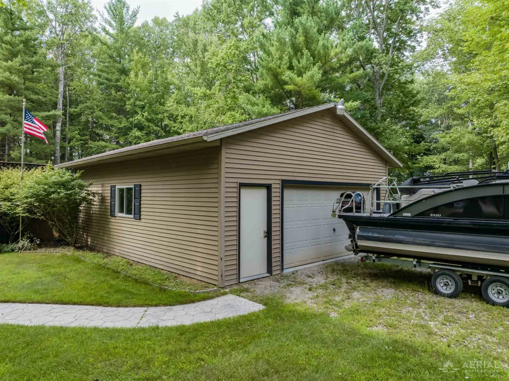 1741 Ogemaw Trail Churchill Township, MI 48661