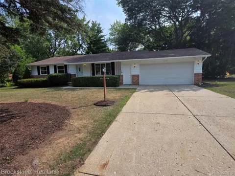 5395 Dorchester Drive