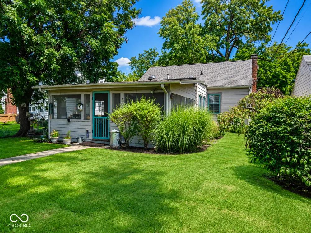 2216 Caldwell Place Columbus, IN 47201