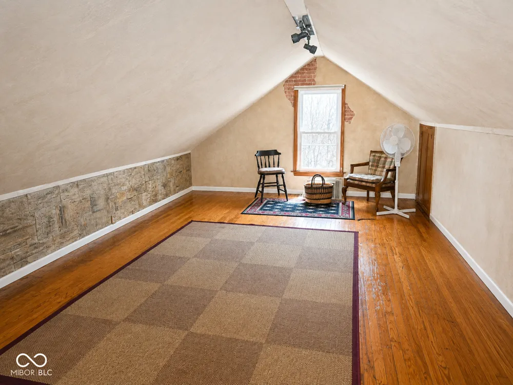2216 Caldwell Place Columbus, IN 47201