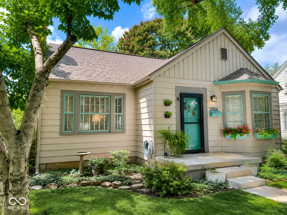 2216 Caldwell Place Columbus, IN 47201