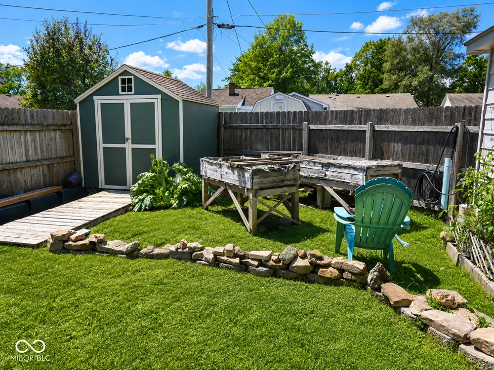 2216 Caldwell Place Columbus, IN 47201