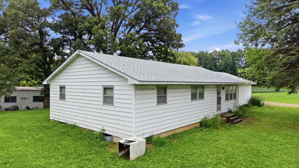14771 295th Avenue Waseca, MN 56093