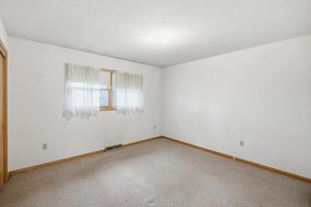14771 295th Avenue Waseca, MN 56093