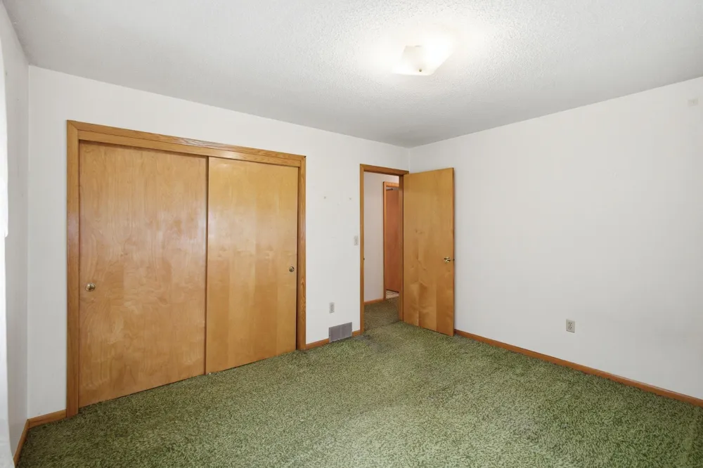 14771 295th Avenue Waseca, MN 56093