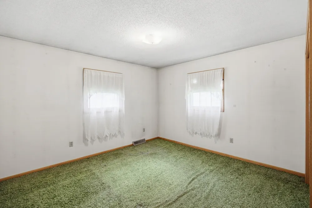 14771 295th Avenue Waseca, MN 56093