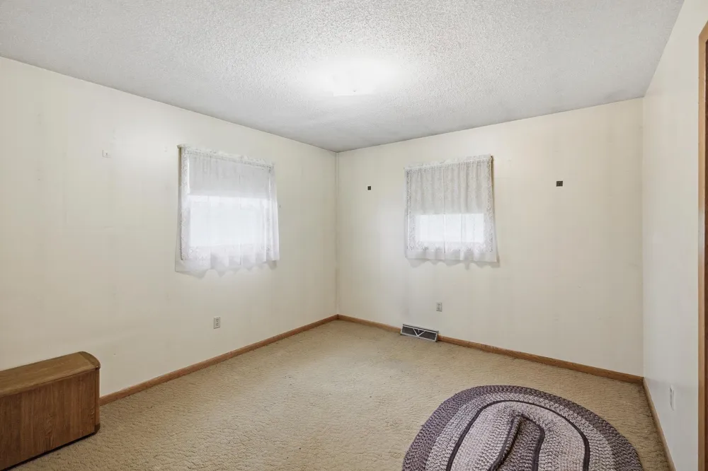 14771 295th Avenue Waseca, MN 56093