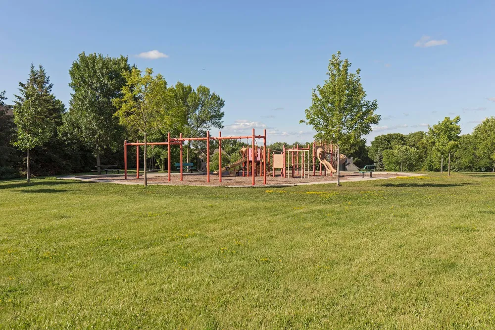 7706 Erie Avenue Chanhassen, MN 55317