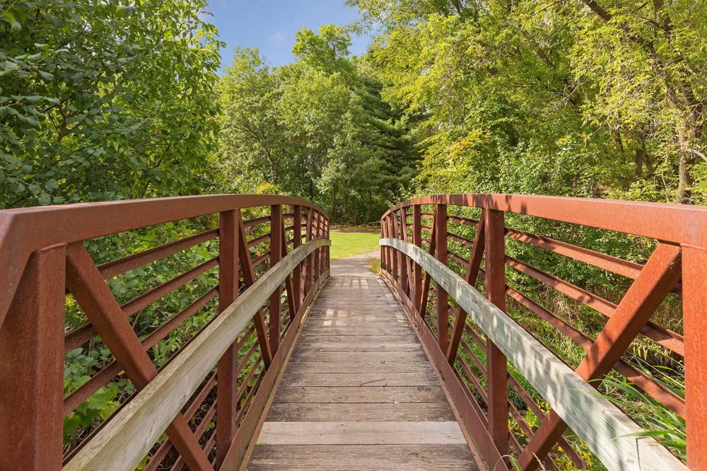1355 Medora Road Mendota Heights, MN 55118