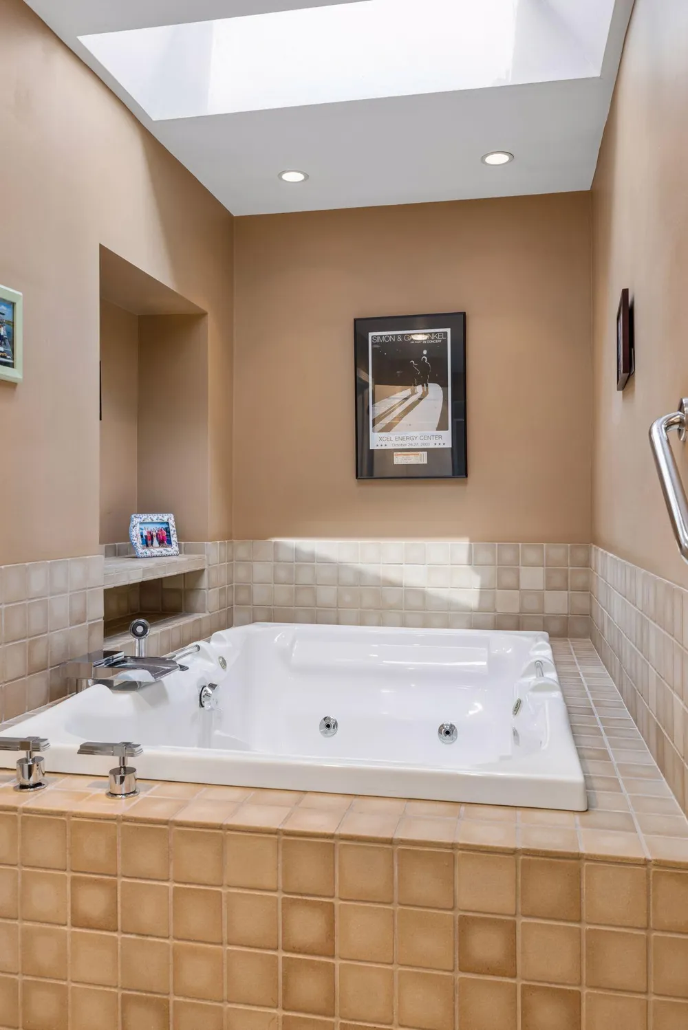 1355 Medora Road Mendota Heights, MN 55118