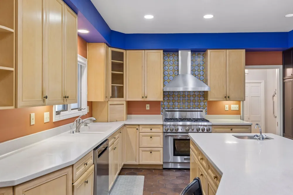 1355 Medora Road Mendota Heights, MN 55118