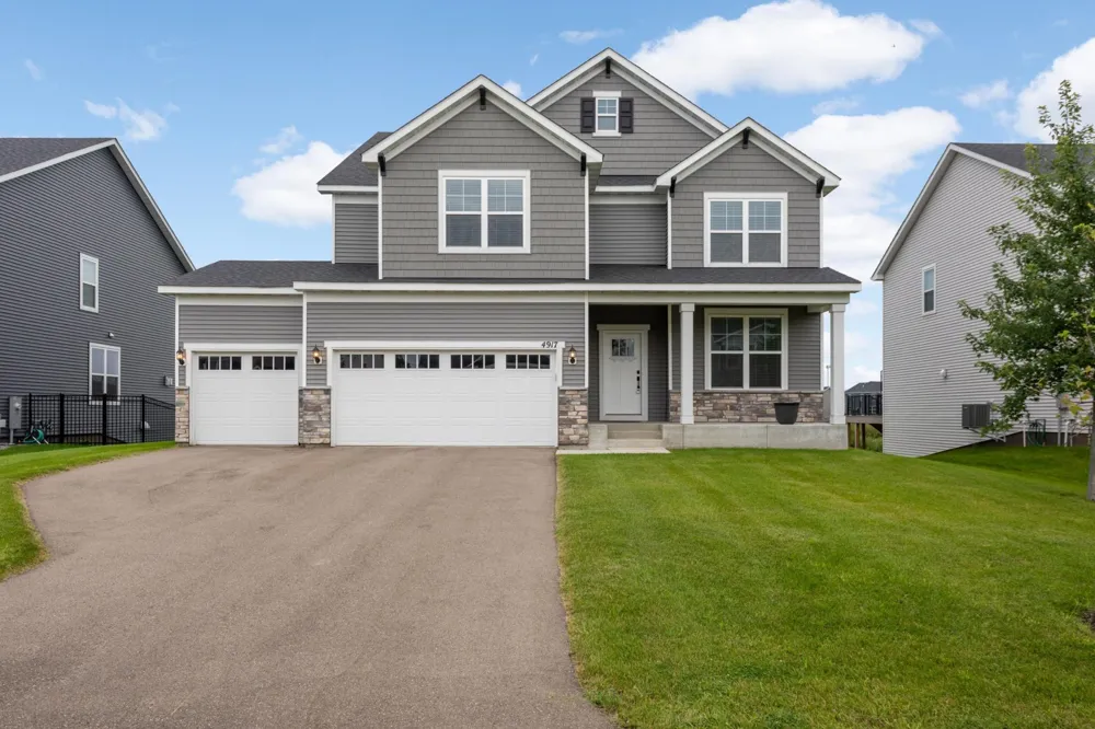 4917 Obsidian Way Victoria, MN 55386