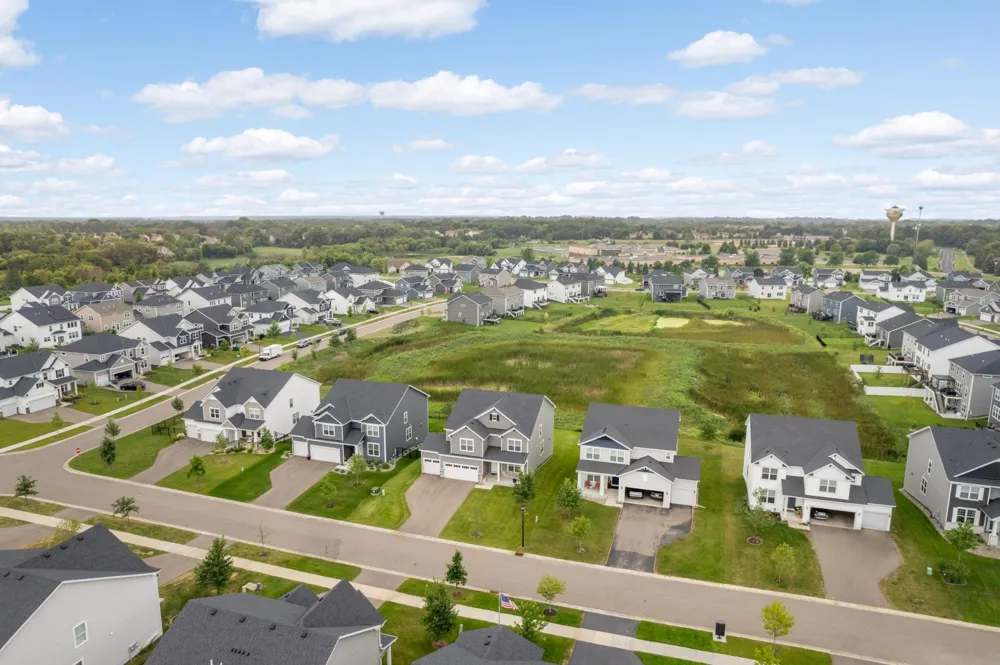 4917 Obsidian Way Victoria, MN 55386