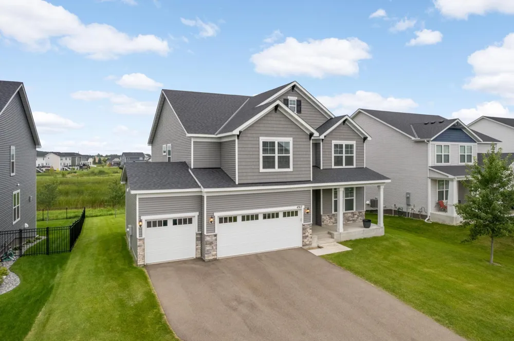 4917 Obsidian Way Victoria, MN 55386