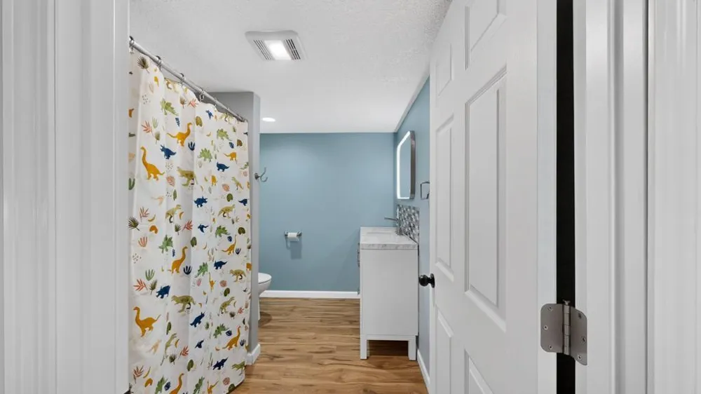 1028 W Elm Street Lake City, MN 55041